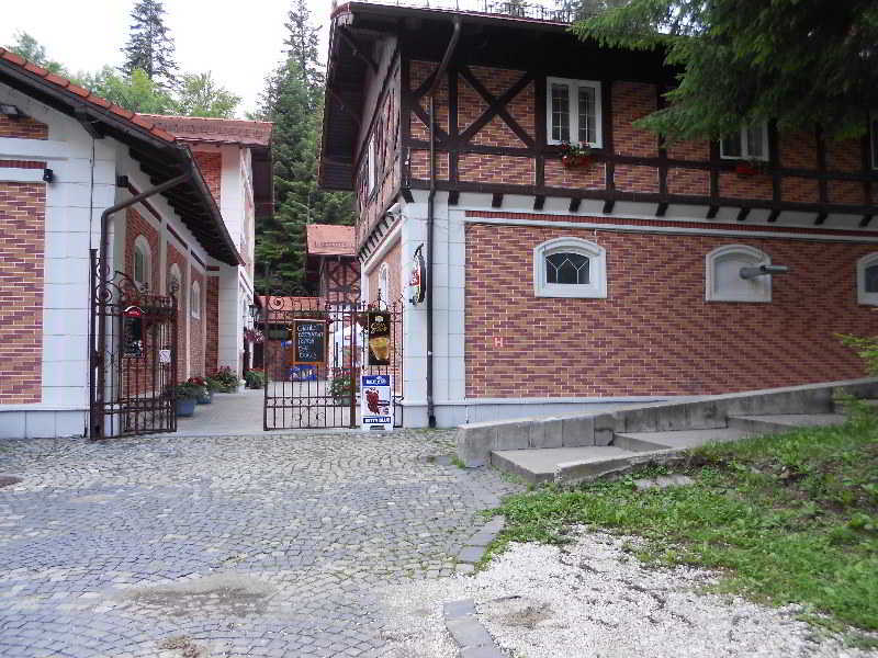 Hotel Bastion Sinaia Exterior foto